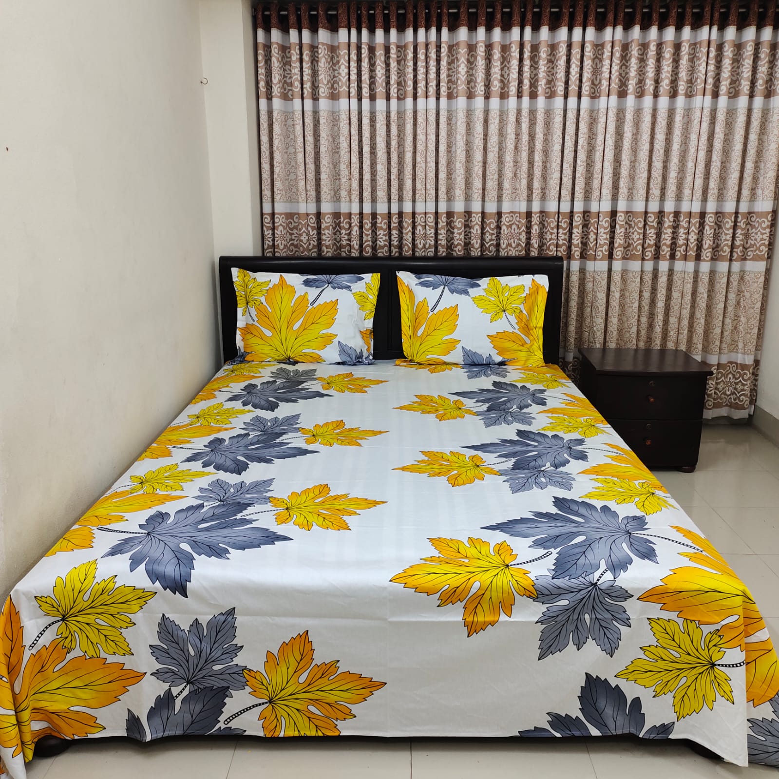 ORTHA LUXURY TWILL - white Flower Print  bed sheet